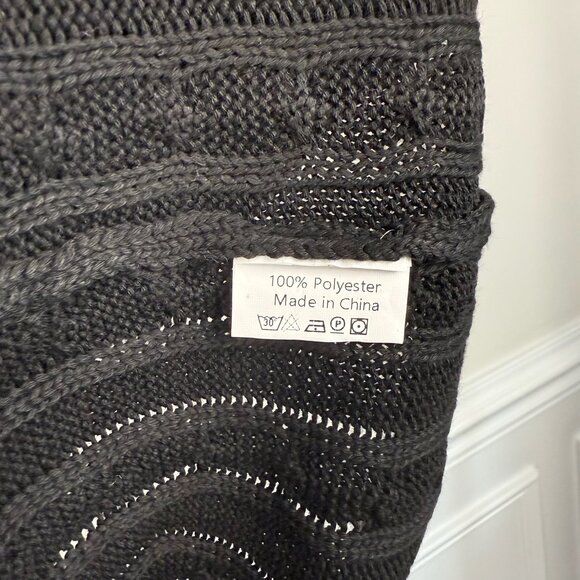 LiLu LiLu Cable Knit Vest - Sweater, Size 12, Black, Casual Sleeveless Pullover - Picture 5 of 7
